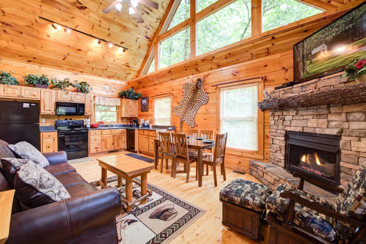 Cabin Of Dreams, 3 Bedroom Water View, Wifi, Hot Tub, Pool Table, Sleep 8 Sevierville Buitenkant foto